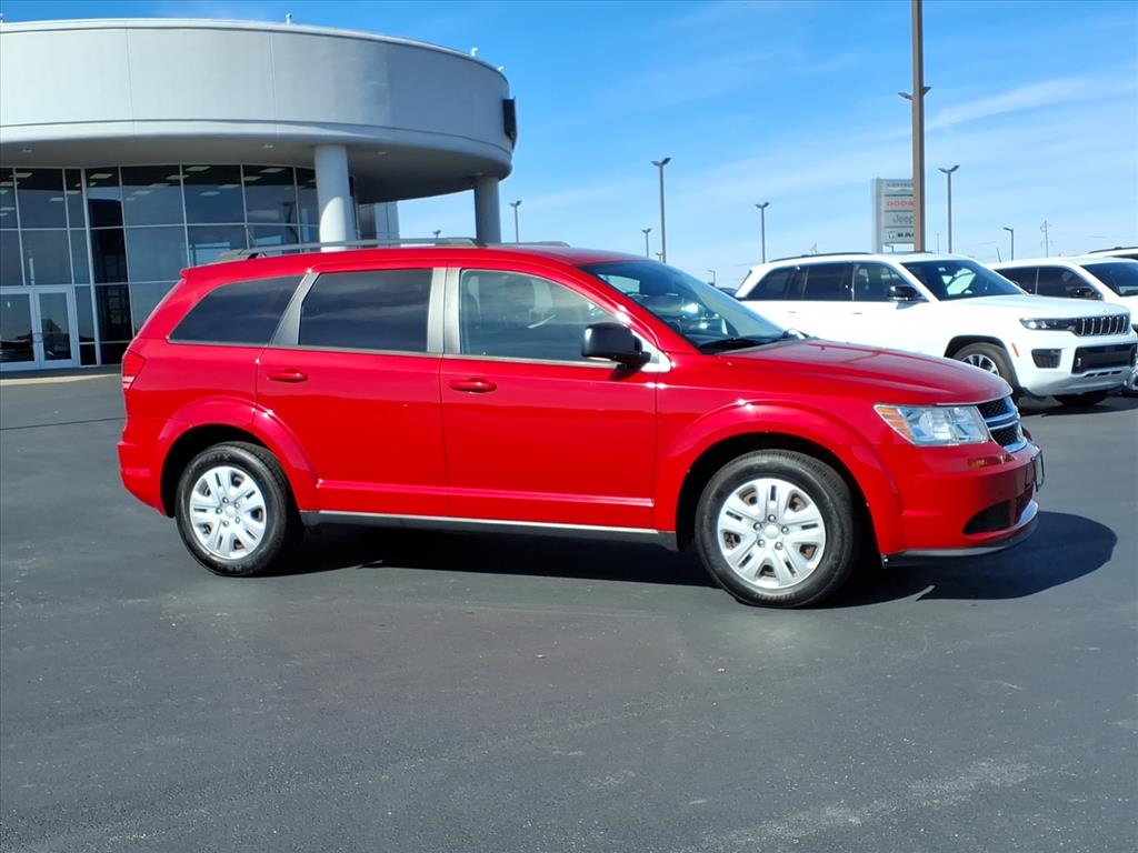 Used 2016 Dodge Journey SE with VIN 3C4PDCAB2GT203151 for sale in Decatur, IL