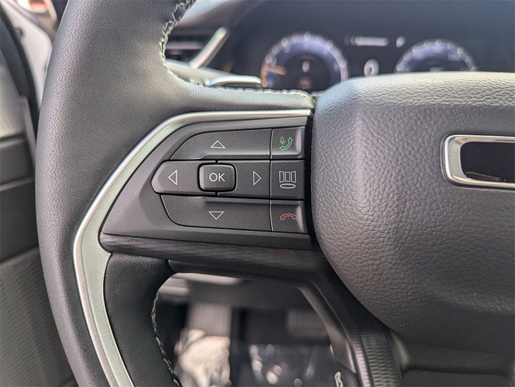 2025 Jeep Grand Cherokee Altitude photo 15