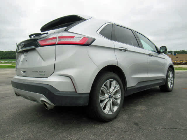 2019 Ford Edge Titanium photo 5