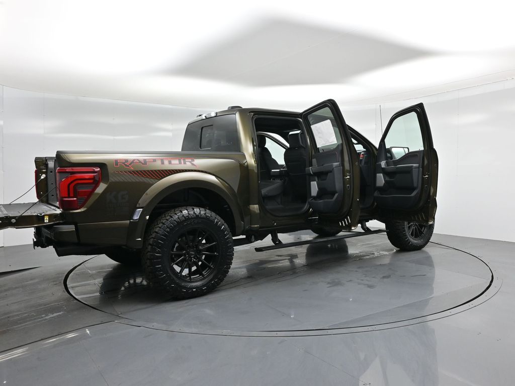 2025 Ford F-150 Raptor photo 3