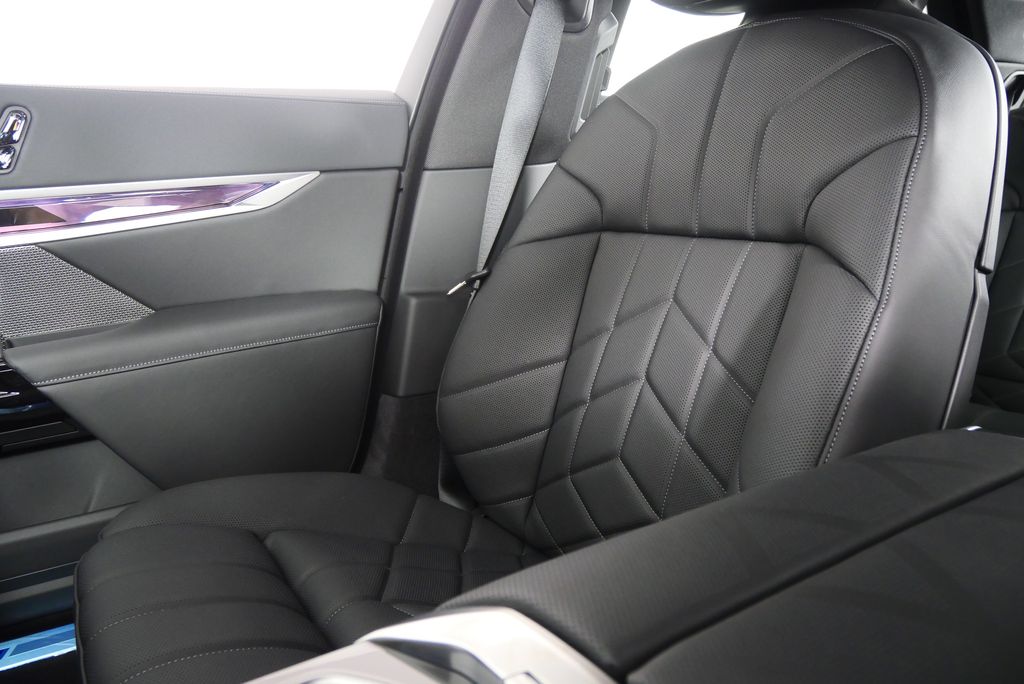 2025 Bmw 740i photo 23