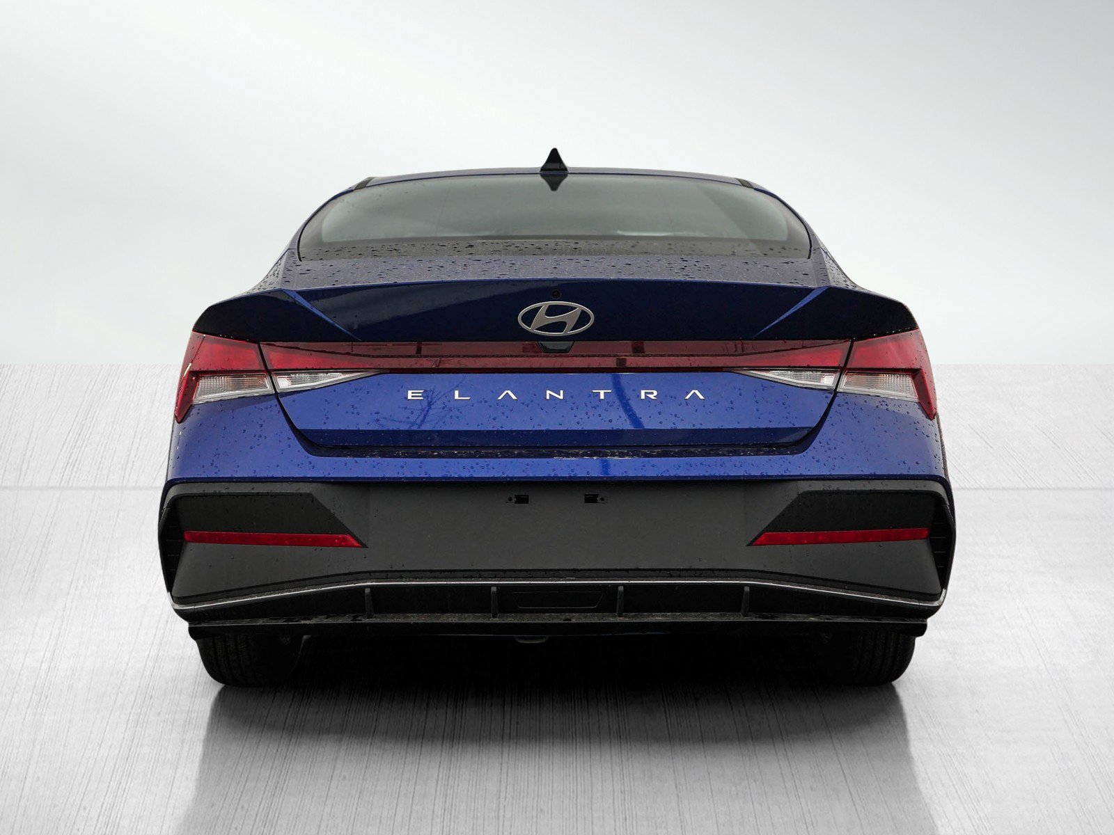 2026 Hyundai Elantra SE photo 4