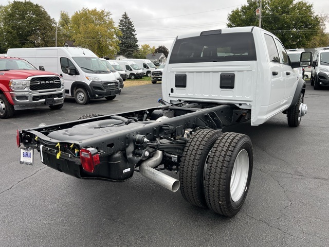 2026 Ram 5500 Tradesman photo 3