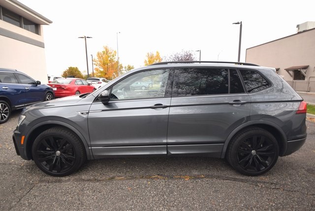 2021 Volkswagen Tiguan SE R-Line Black photo 2