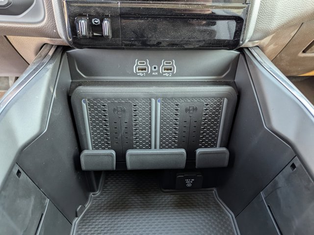 2025 Ram 3500 Laramie photo 17
