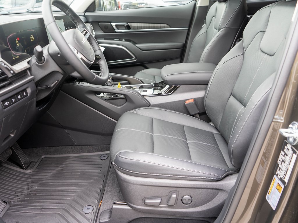 2025 Kia Telluride EX photo 12