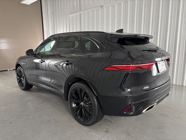 2025 Jaguar F-PACE P400 R-Dynamic S photo 9