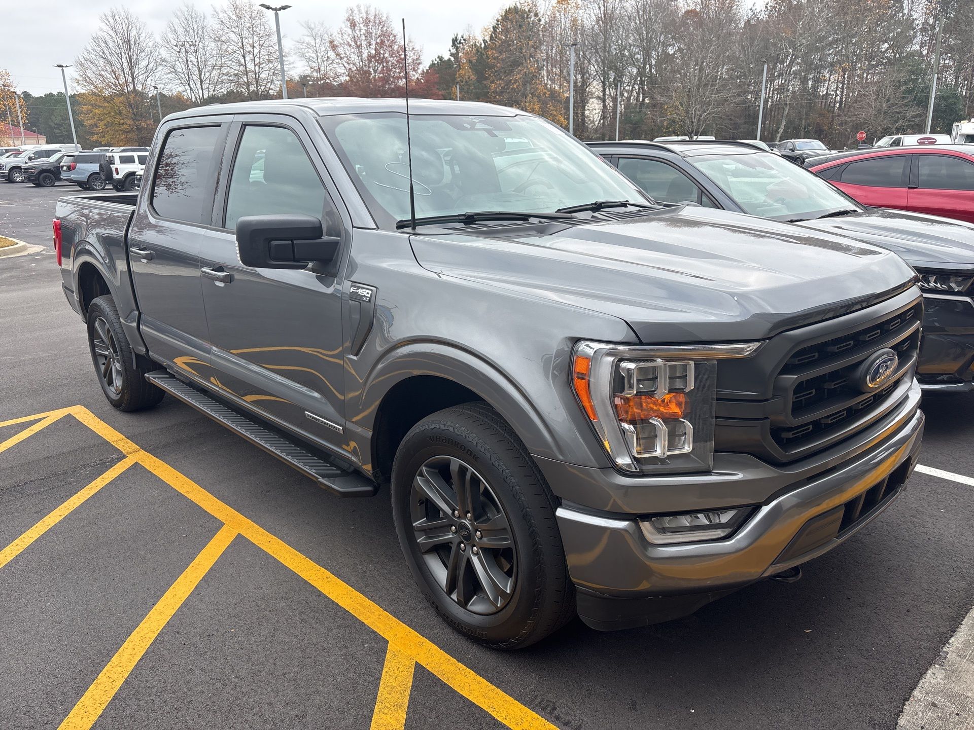 2023 Ford F-150 XLT photo 2