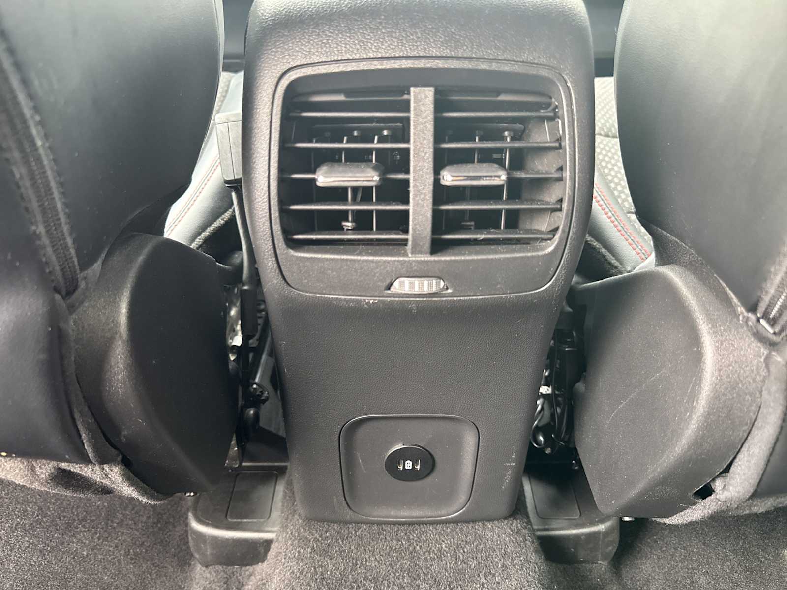 2024 Ford Escape ST-Line photo 34