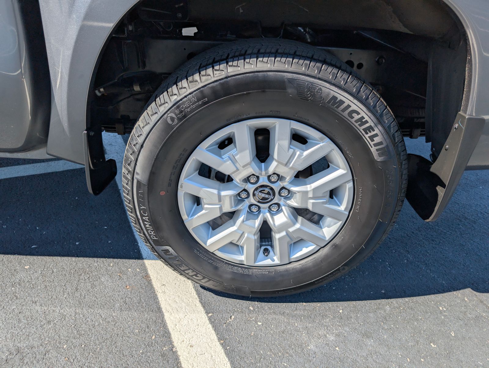 2023 Nissan Frontier SV photo 28
