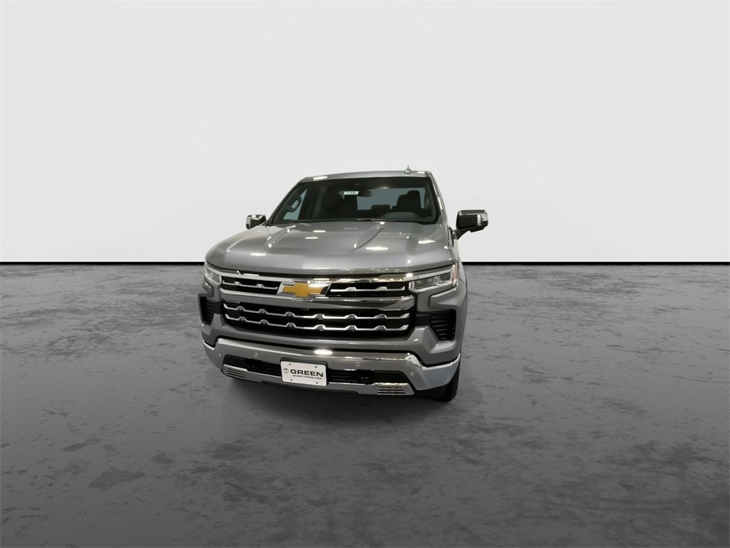 2026 Chevrolet Silverado 1500 LTZ photo 3
