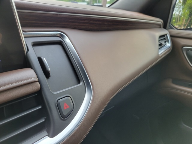 2021 Chevrolet Suburban High Country photo 40