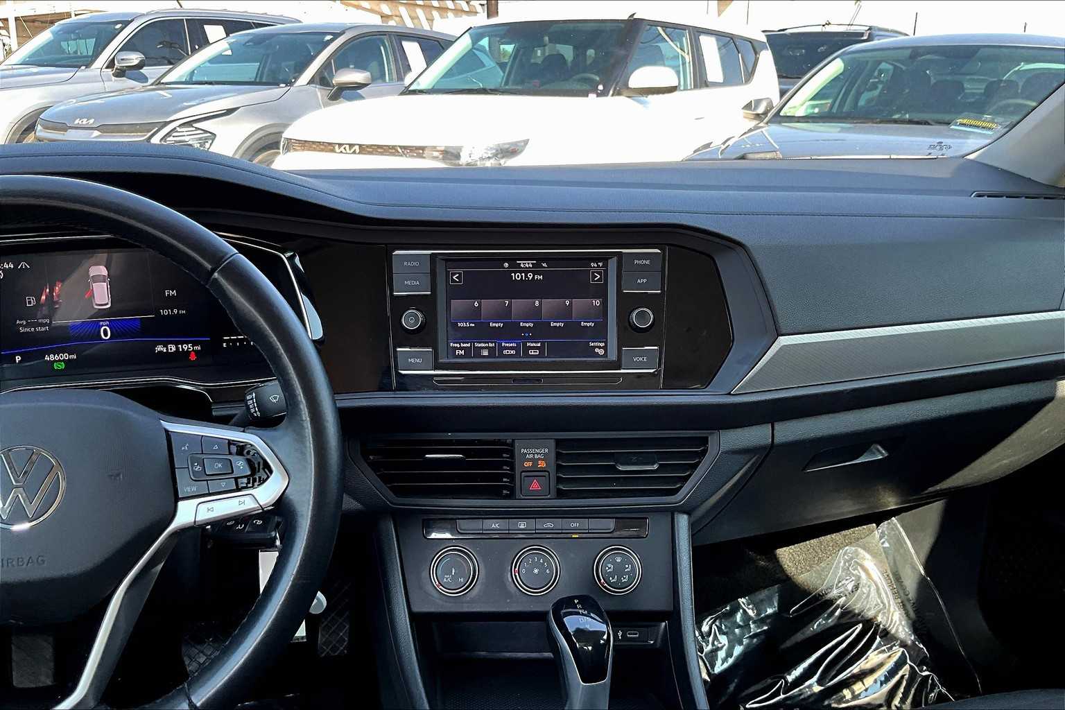 2024 Volkswagen Jetta S photo 6