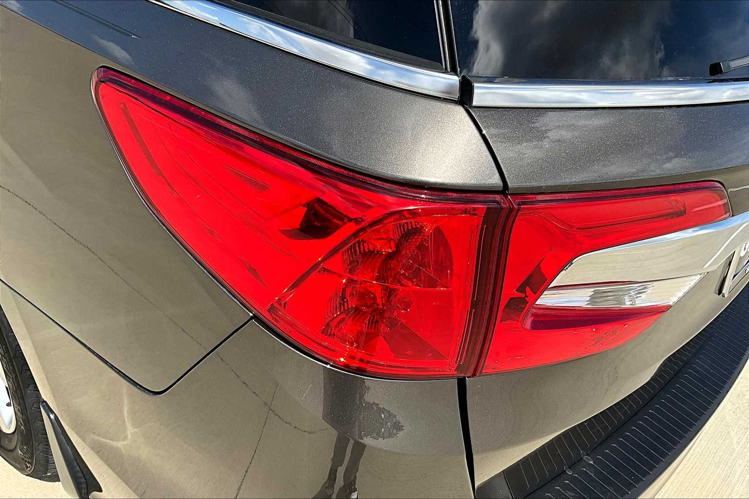 2019 Honda Odyssey EX photo 24