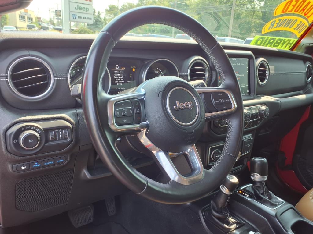 2022 Jeep Wrangler Unlimited Sahara 4xe photo 18