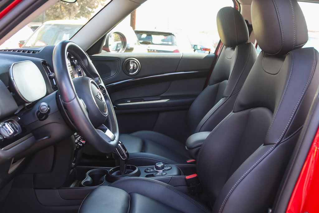 2023 Mini Cooper Signature photo 17