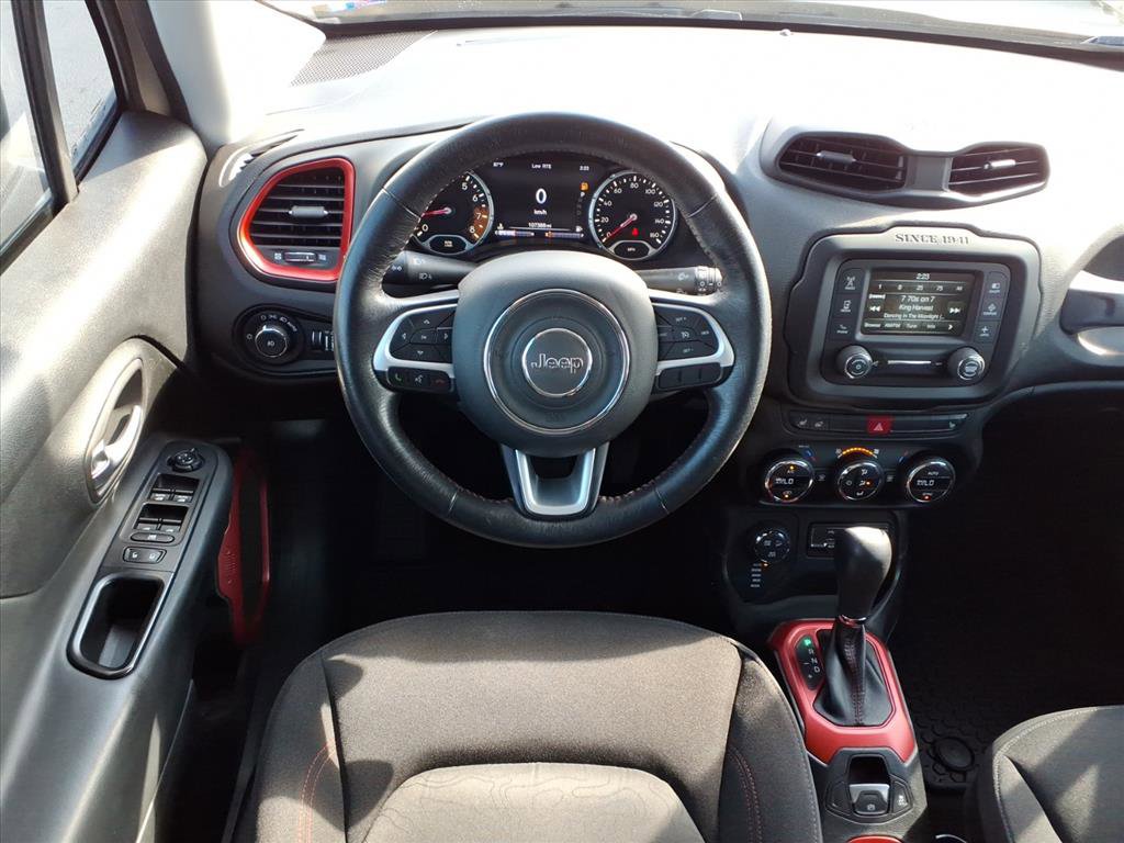 2016 Jeep Renegade Trailhawk photo 4