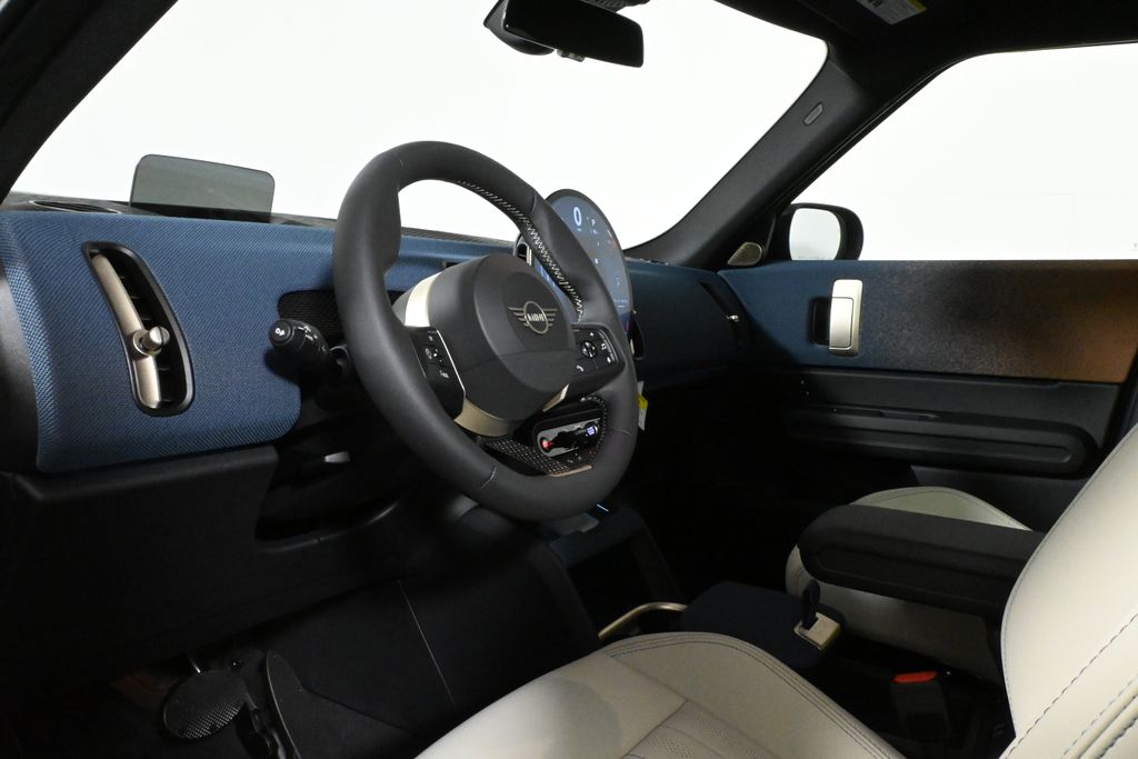 2025 Mini Countryman S ALL4 Iconic photo 12