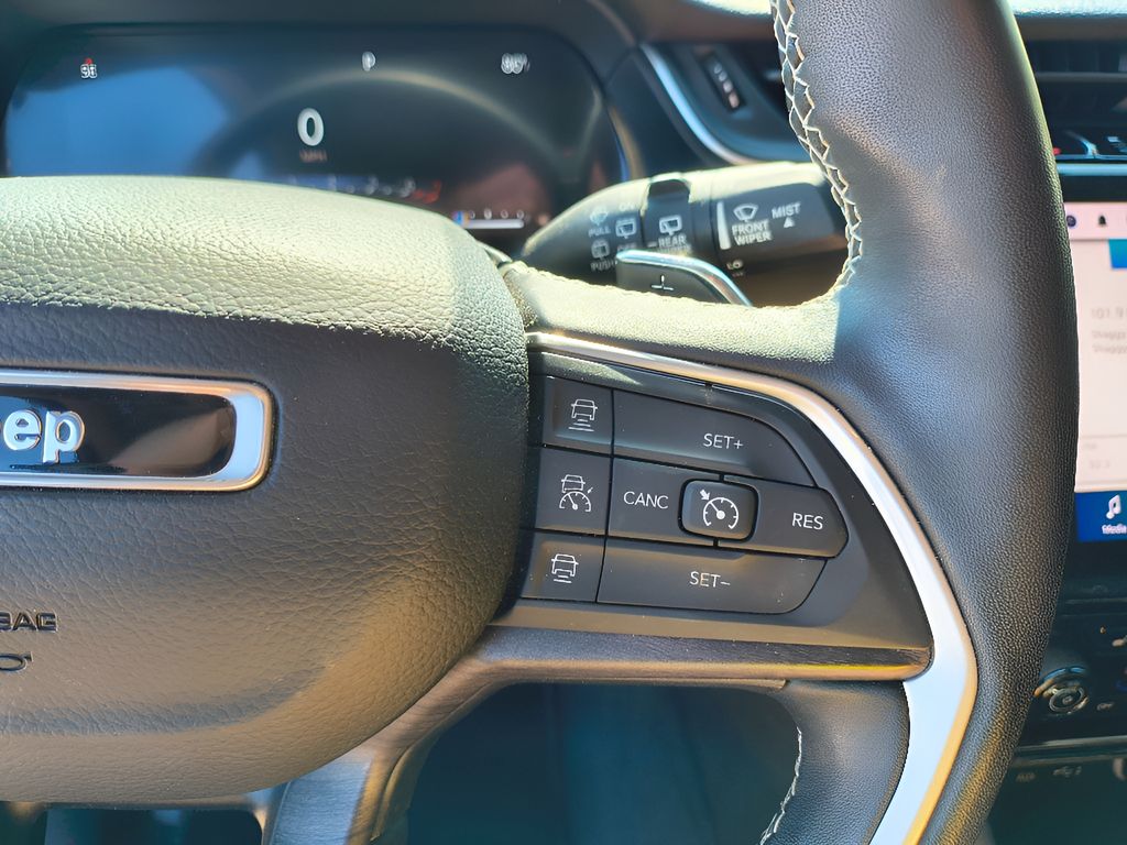 2022 Jeep Grand Cherokee Limited photo 21