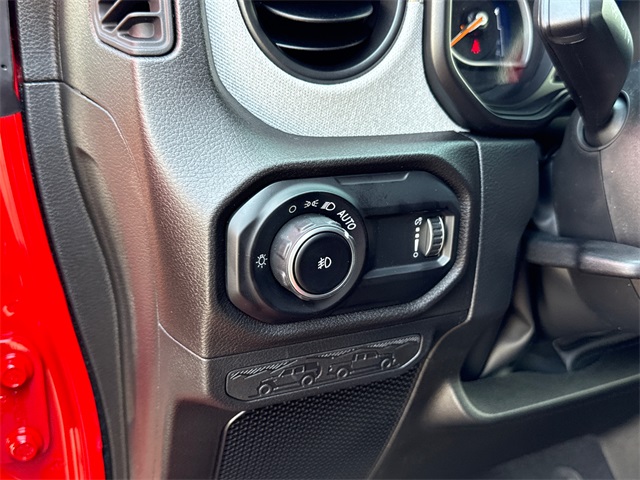 2025 Jeep Wrangler Sport S photo 14