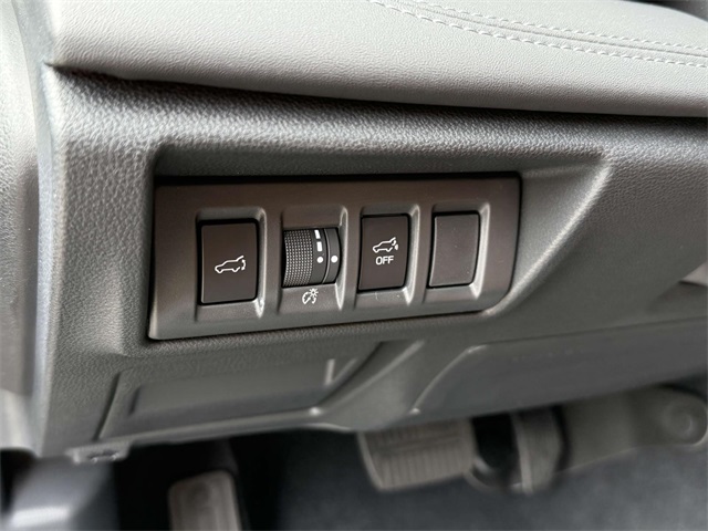 2025 Subaru Outback Touring XT photo 28