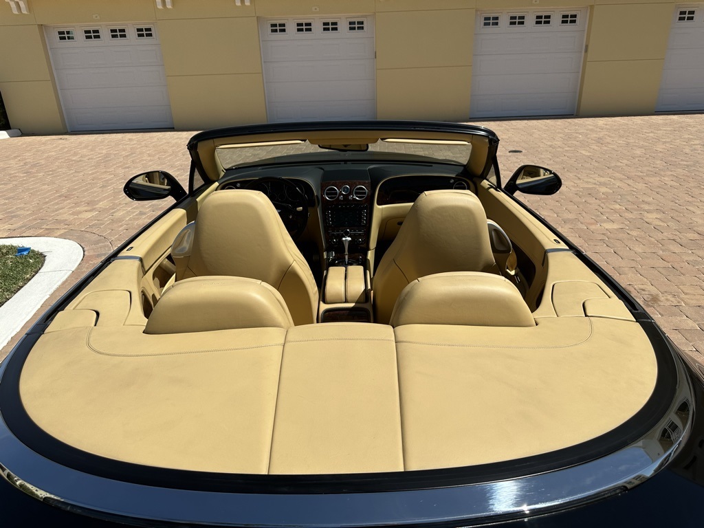 2011 Bentley Continental GTC Mulliner photo 3