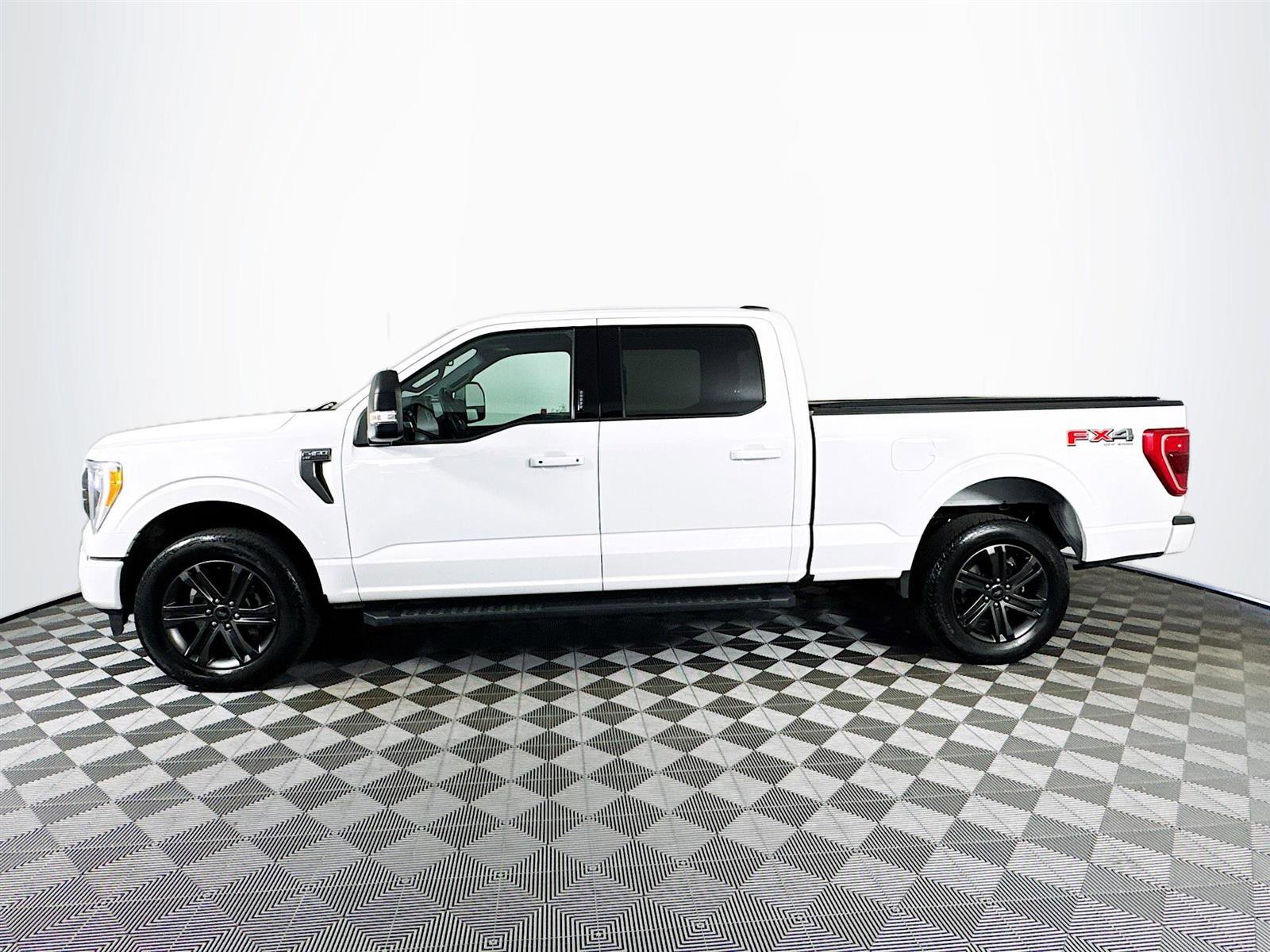 2022 Ford F-150 XLT photo 4