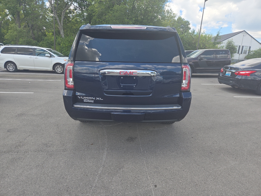 2020 Gmc Yukon XL 1500 Denali photo 4