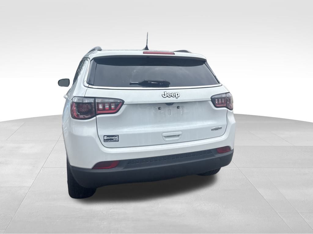 2022 Jeep Compass Latitude photo 19