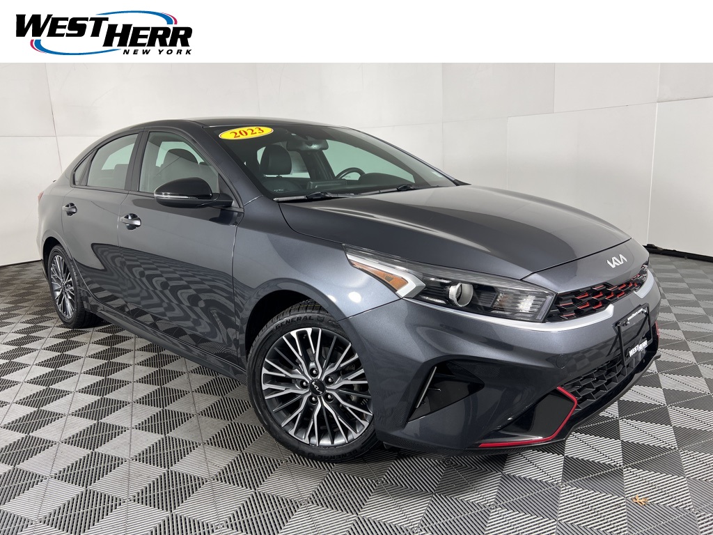 2023 Kia Forte GT-Line's photo