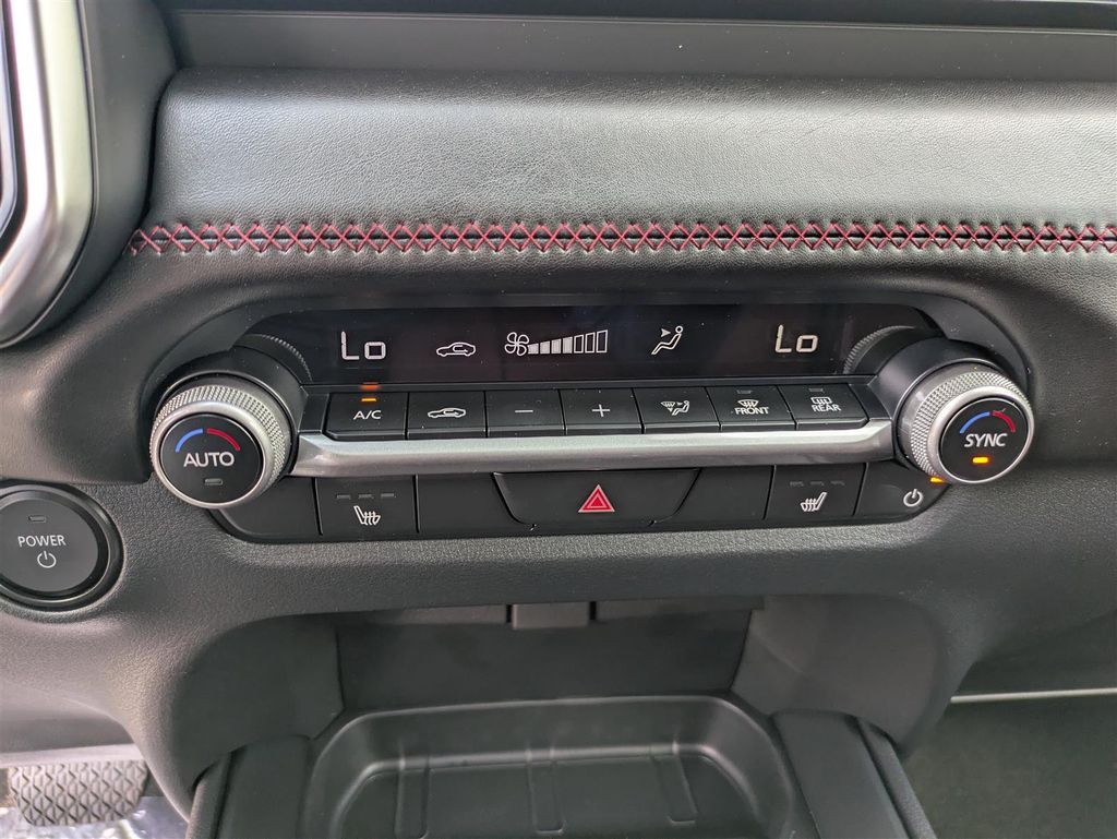 2025 Mazda CX-50 Premium photo 18
