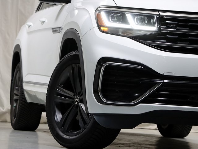 2022 Volkswagen Atlas Cross Sport SEL R-Line photo 4