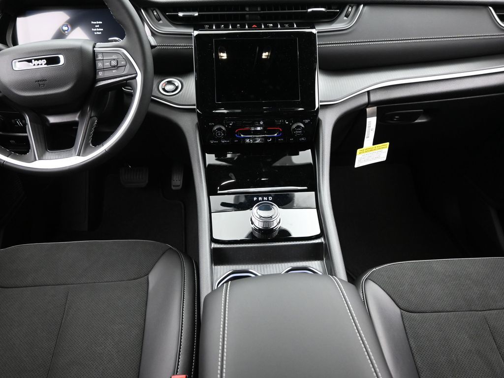 2025 Jeep Grand Cherokee Altitude X photo 10