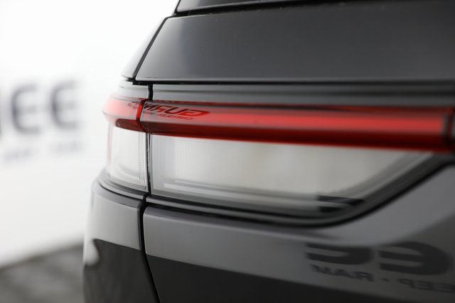 2025 Jeep Grand Cherokee Limited photo 28