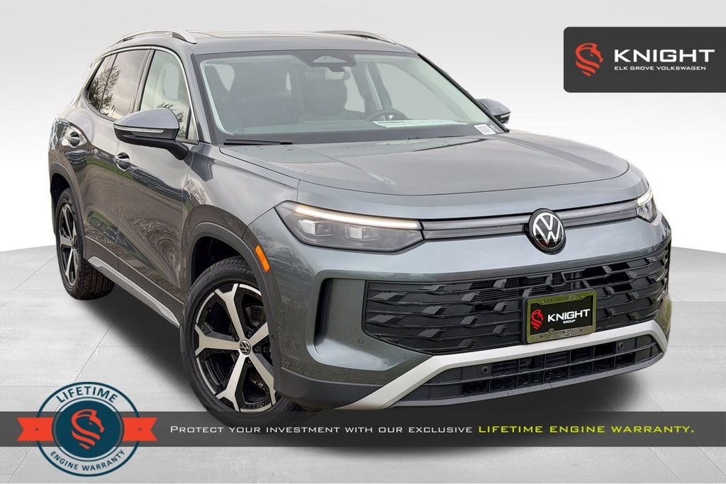 2026 Volkswagen Tiguan SE's photo