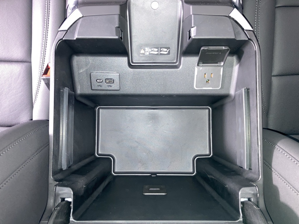 2025 Chevrolet Silverado 2500HD LTZ photo 10