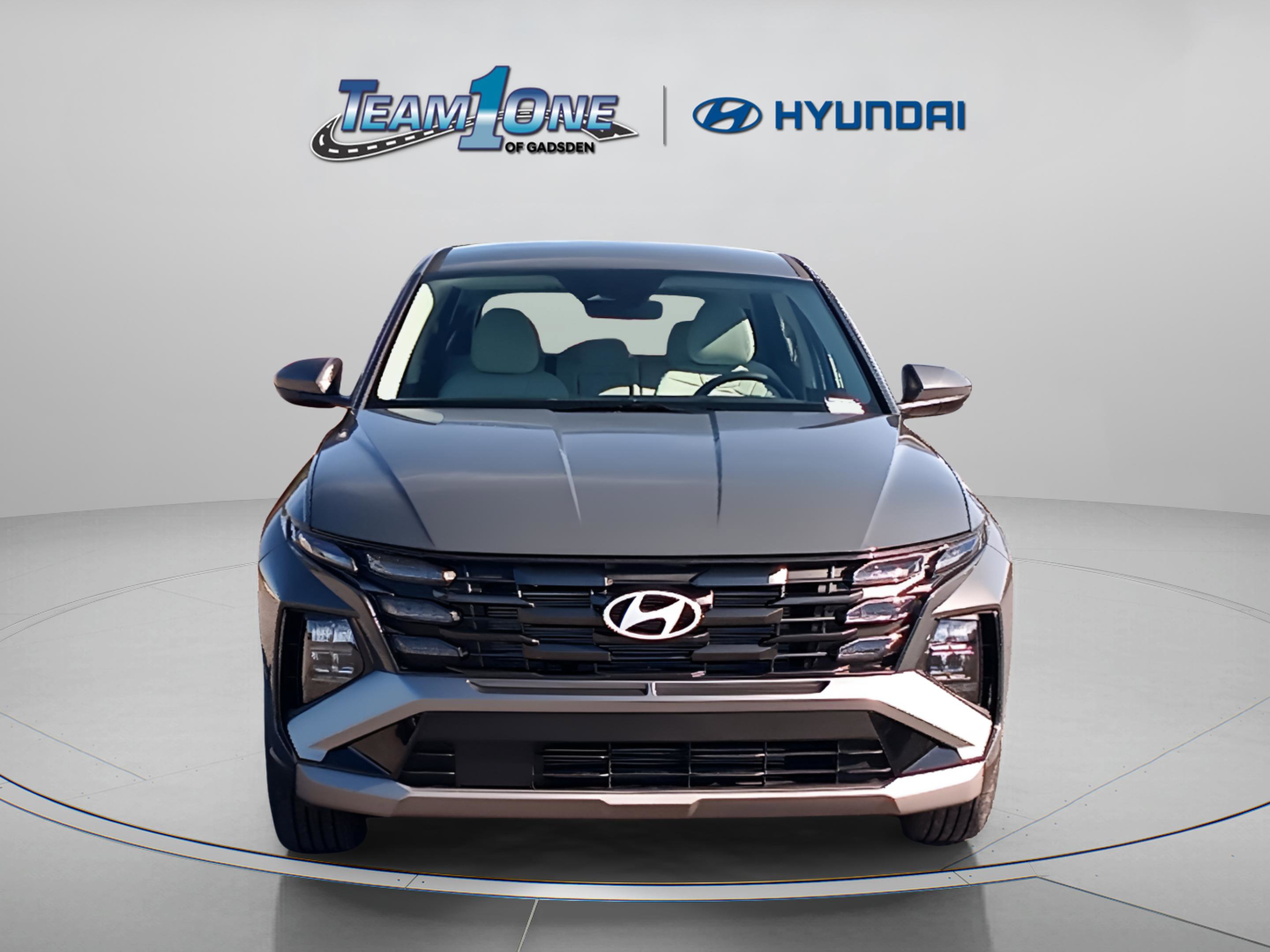 2026 Hyundai Tucson SE photo 3