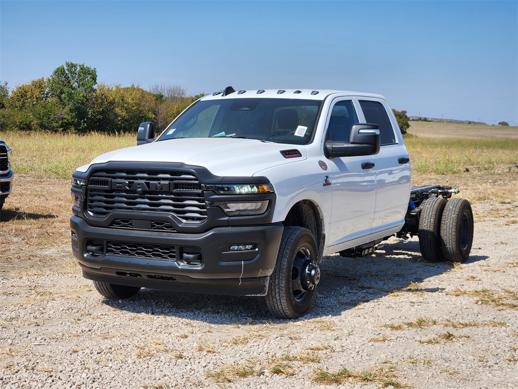 2026 Ram 3500 Tradesman photo 2