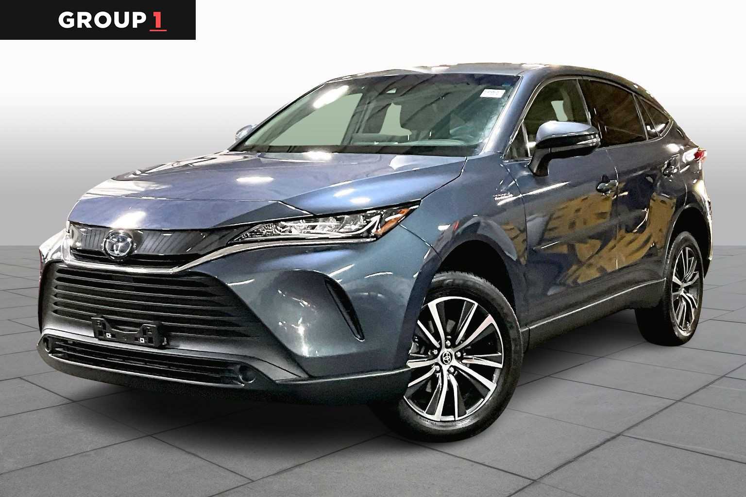 2021 Toyota Venza LE's photo