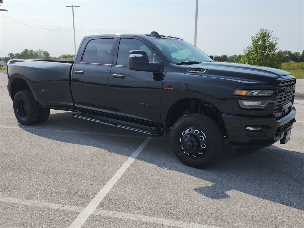 2026 Ram 3500 Big Horn photo 2