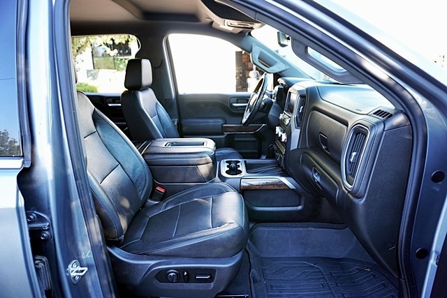 Used 2019 Gray GMC SLT image 13