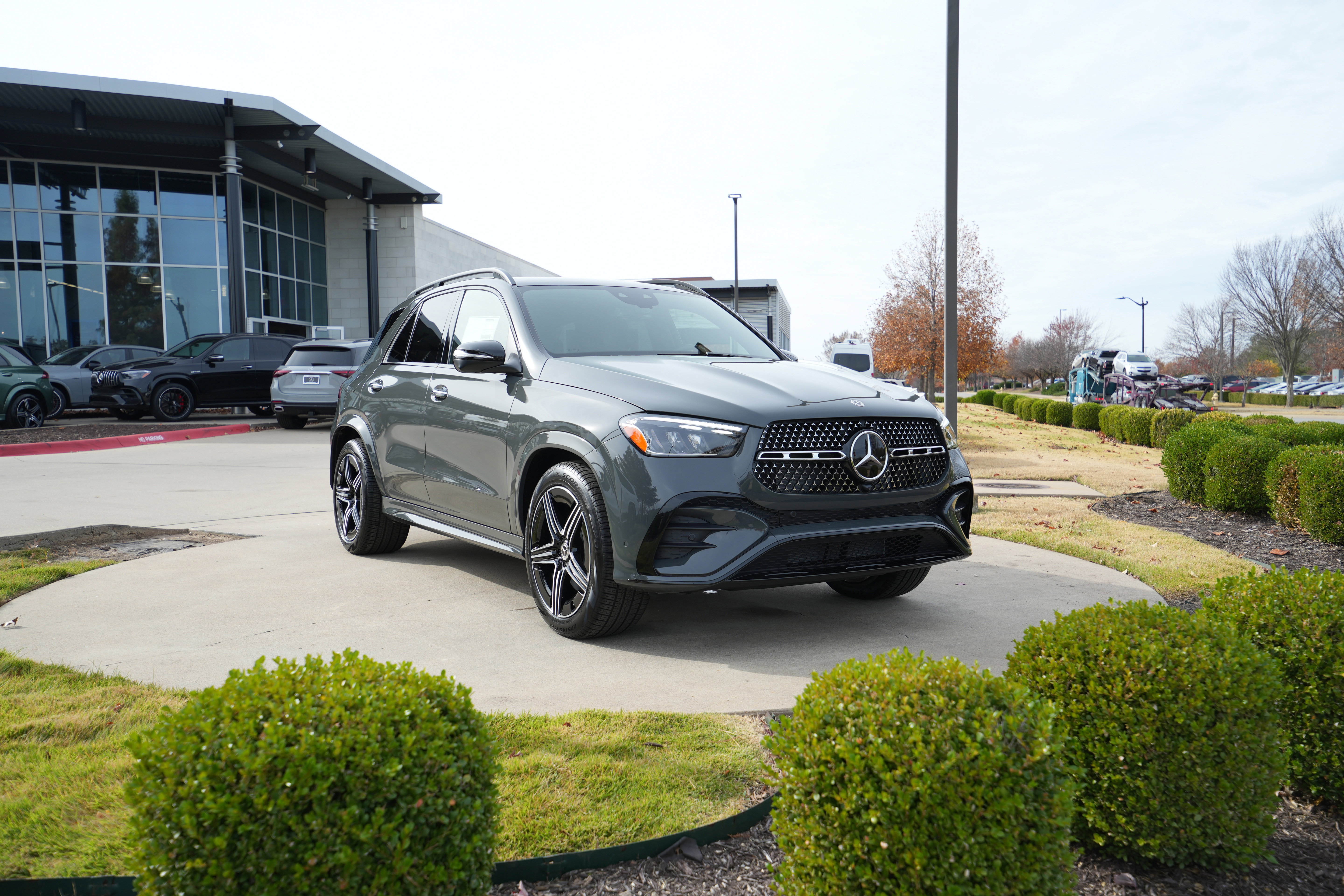 2026 Mercedes-Benz GLE GLE450's photo