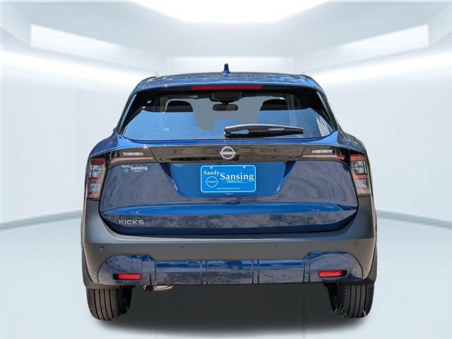 2025 Nissan Kicks SV photo 3