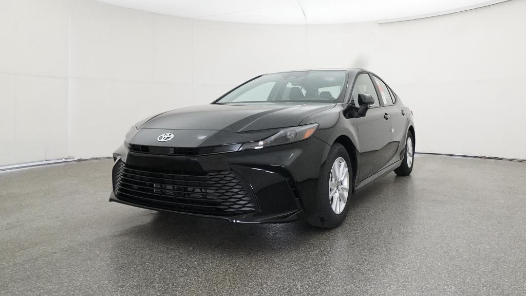 2026 Toyota Camry LE photo 4