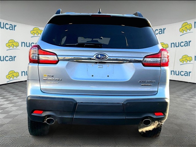 2022 Subaru Ascent Limited photo 3