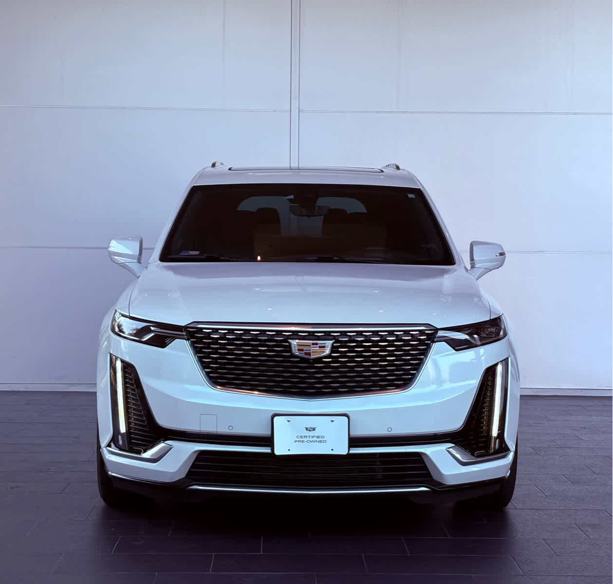 2023 Cadillac XT6 Premium Luxury photo 2