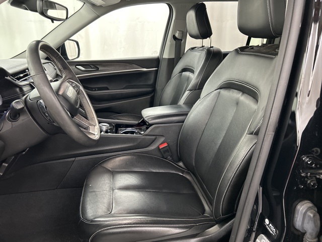2023 Jeep Grand Cherokee Limited photo 4