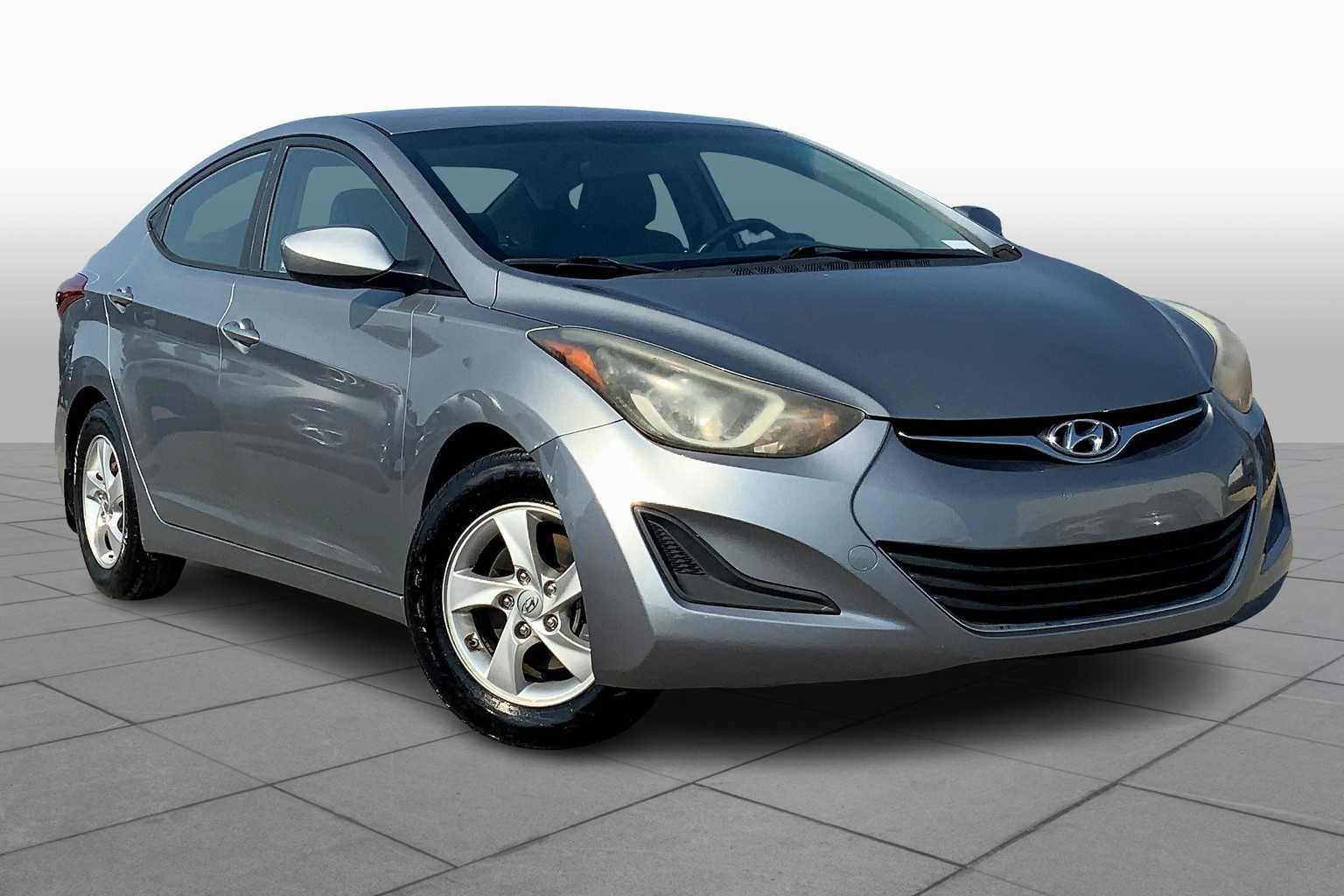 2014 Hyundai Elantra SE photo 2