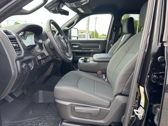 2025 Ram 2500 Big Horn photo 11