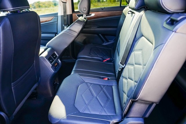 2024 Volkswagen Atlas SE Technology photo 19